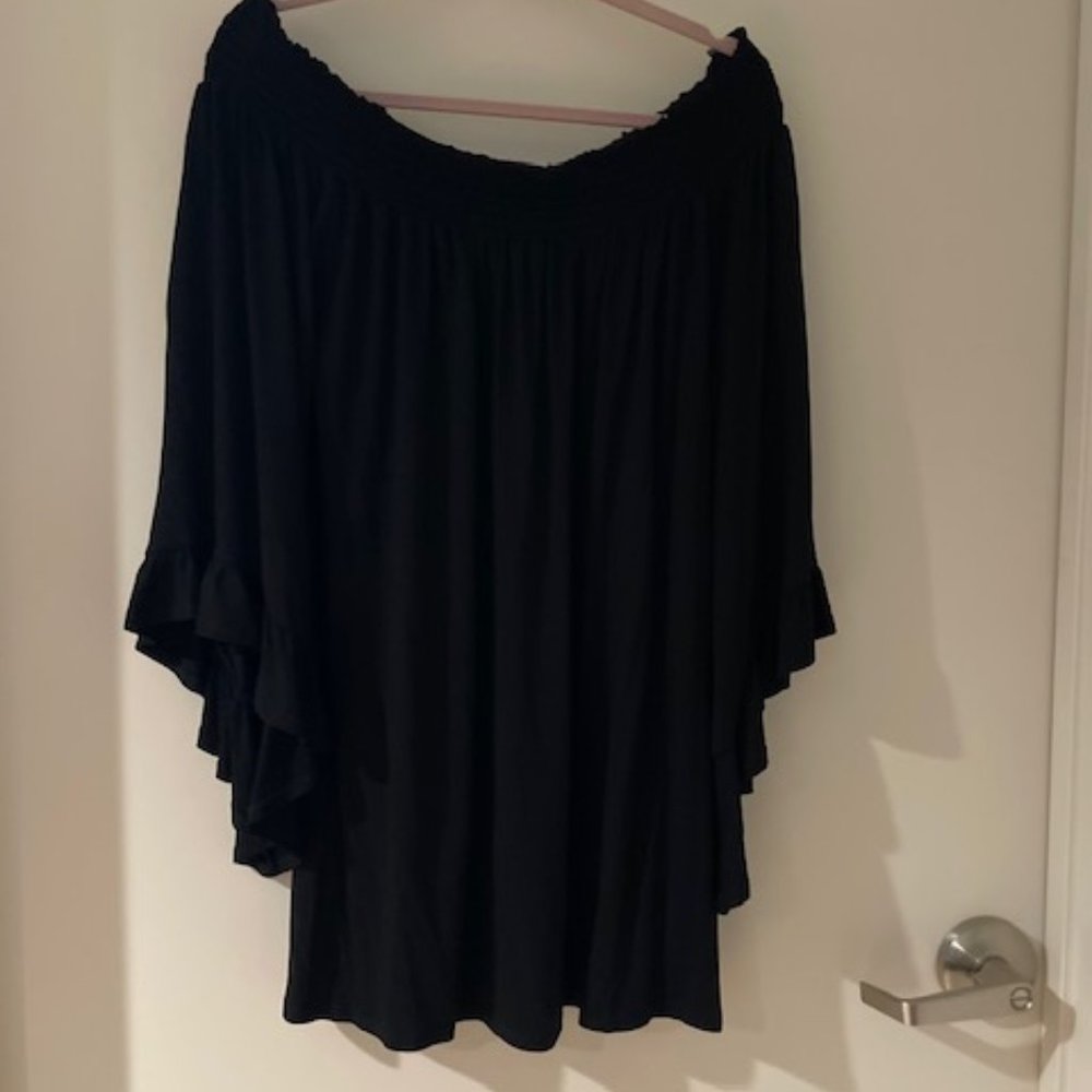 James & Joy off the shoulder black dress Size small